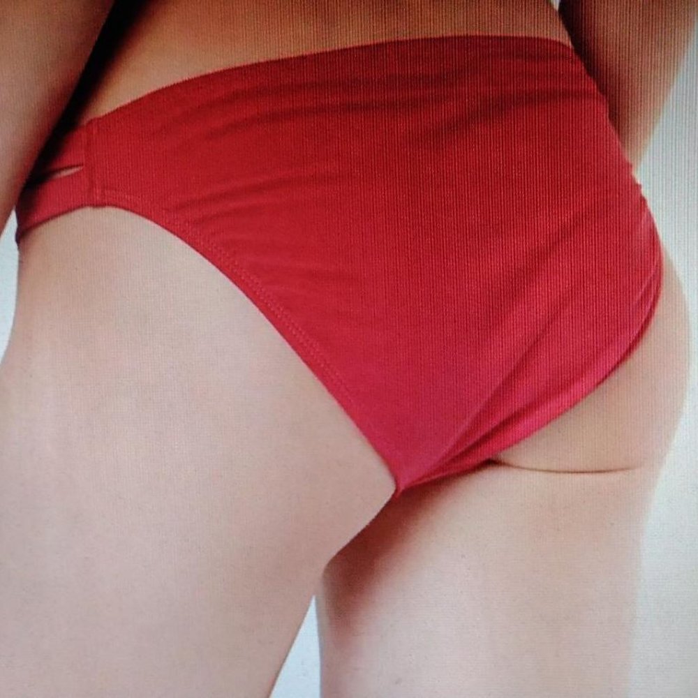 California Sunshine Red Ruffle Bikini - Picture 5 of 9